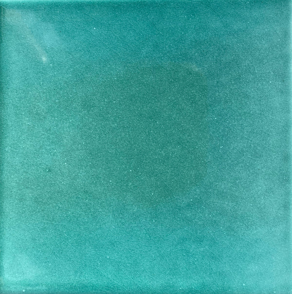 Verde Sobre Blanco Puro